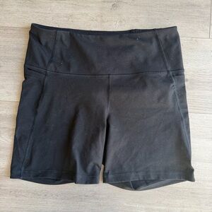 High-Waisted PowerPress Side-Pocket Biker Shorts - 5-inch inseam - size large